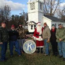 Kiwanis Christmas tree fundraiser